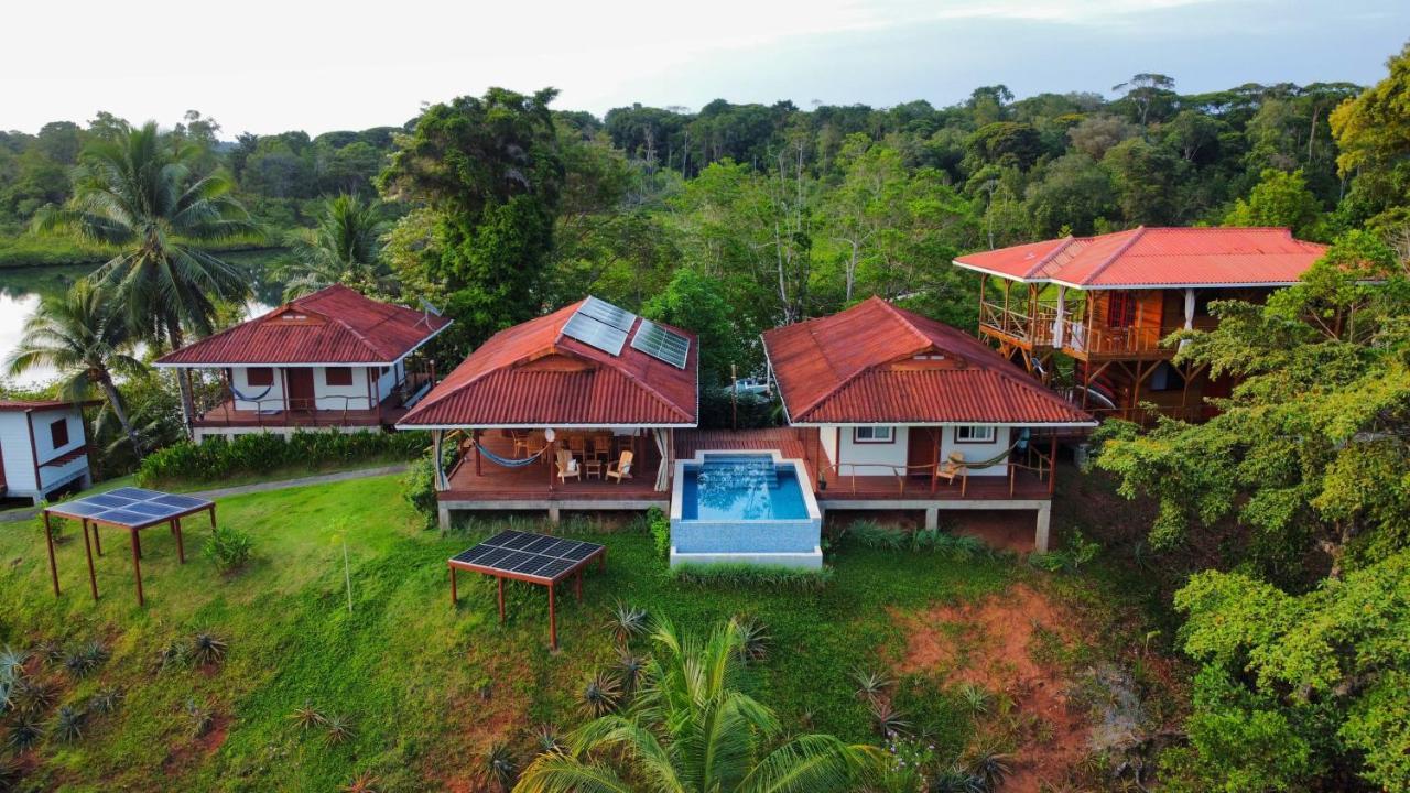مبيت وإفطار بوكاس تاون Casa Marlin المظهر الخارجي الصورة